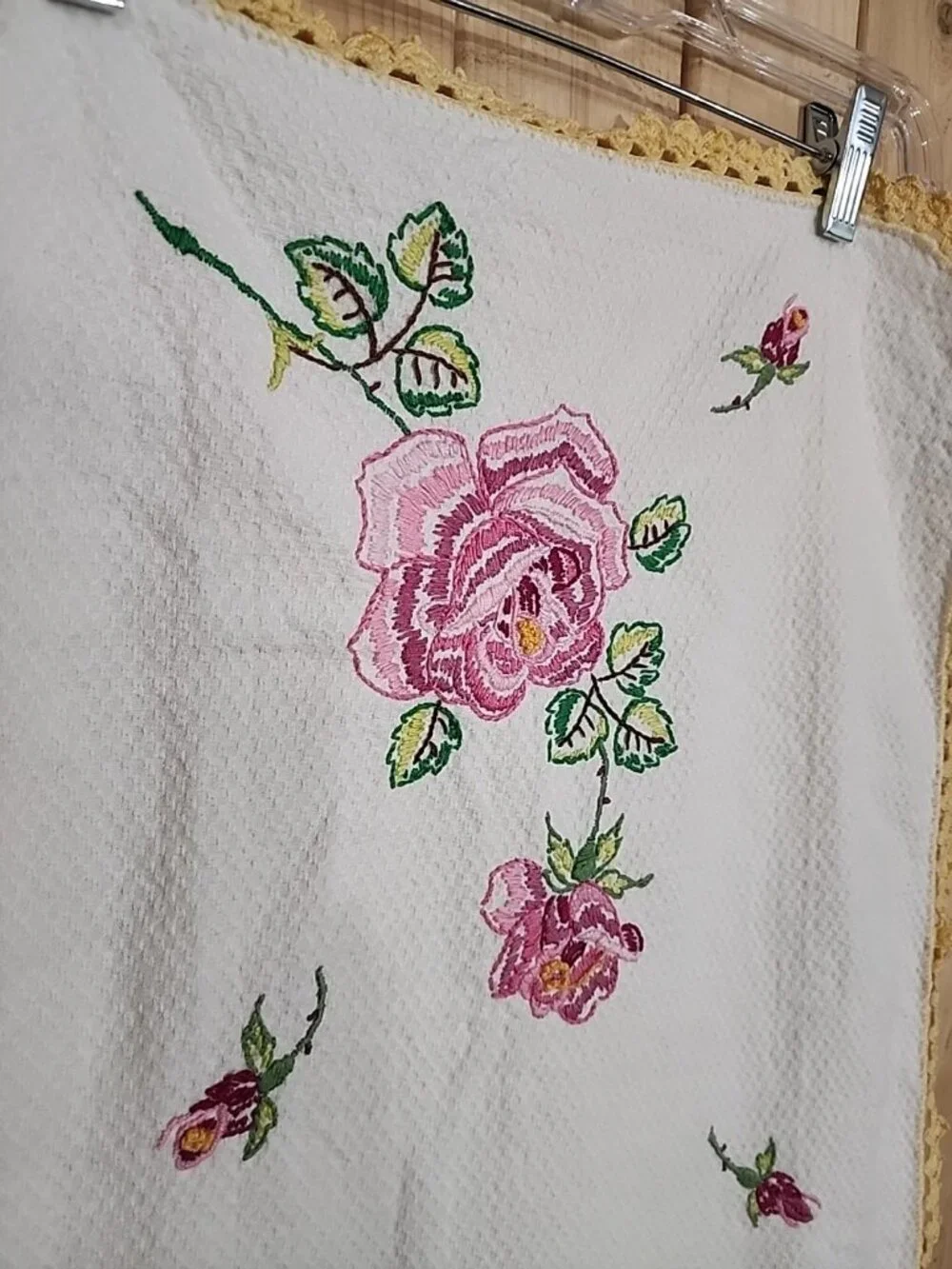 Vintage Hand Embroidered Crocheted Edge Rose Floral Table Runner Dresser Scarf